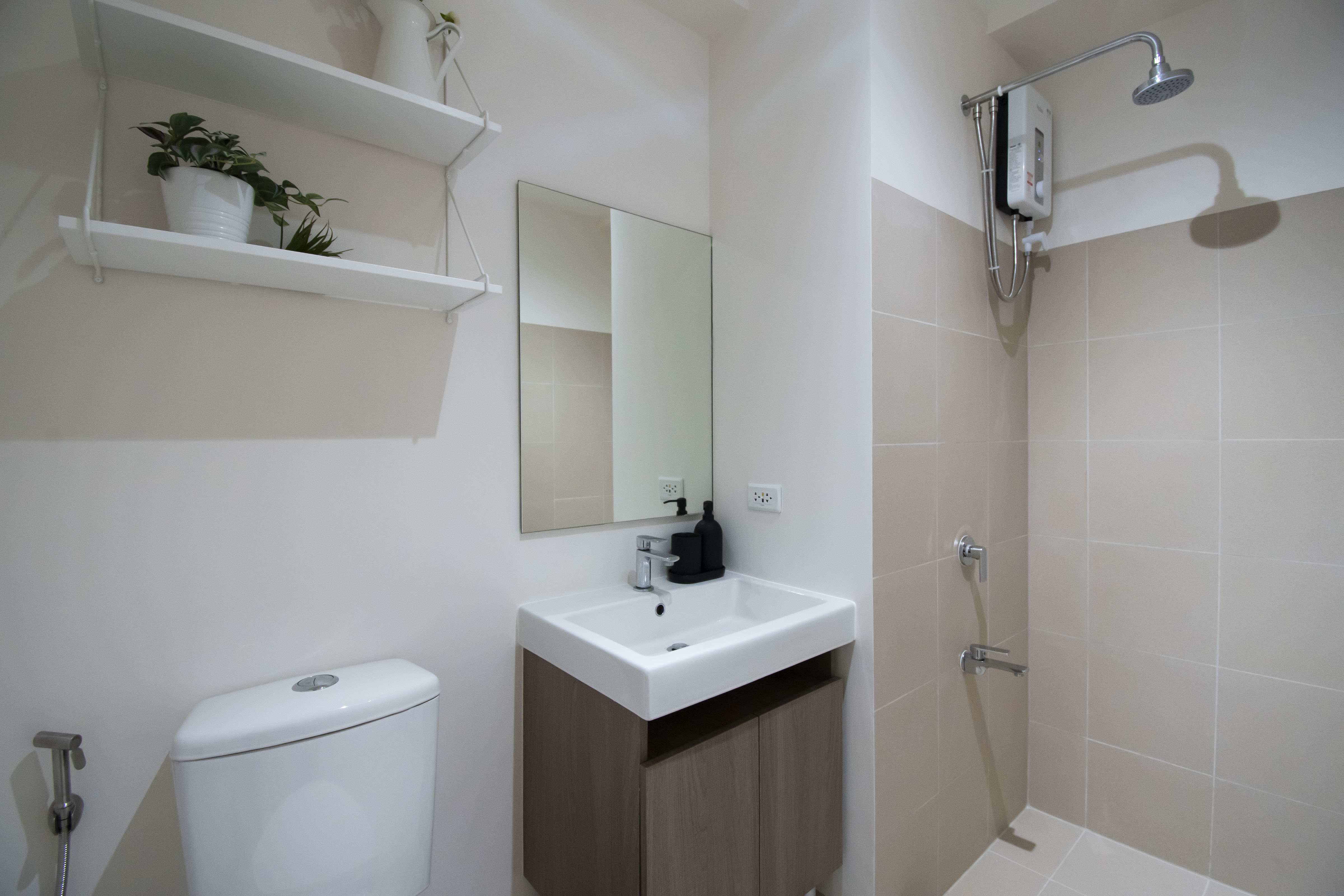 The Larsen Tower at East Bay Residences